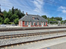 Strømmen stasjon, fra spor 3