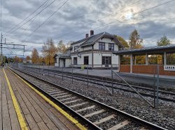 Stasjonsbygning ved Lørenskog stasjon