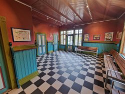 Venterom på Lørenskog stasjon